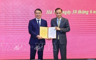Công bố quyết định của Bộ Chính trị, Ban Bí thư về nhân sự tại Văn phòng Trung ương Đảng
