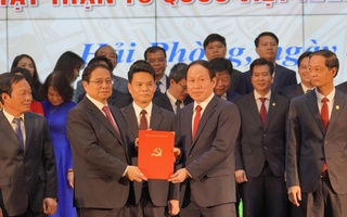 Thủ tướng Phạm Minh Chính trao quyết định chỉ định Bí thư Thành ủy TP Hải Phòng mới