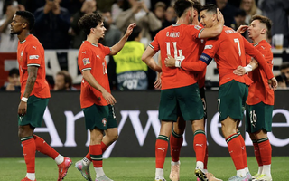 Ronaldo bùng nổ, Bồ Đào Nha loại chủ nhà Đức ở Nations League