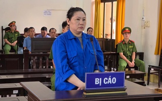 Người đàn bà nhét xyanua vào viên thuốc để đầu độc chồng