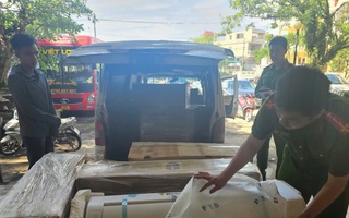 Bí mật động trời trong 3 xe ô tô vừa bị cảnh sát bắt trong đêm ở Quảng Trị