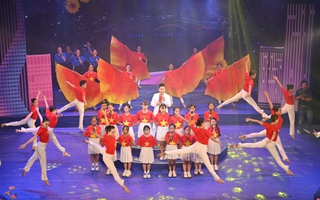 Nhạc sĩ - ca sĩ Lê Anh Tuấn trở thành "Kỷ lục gia Việt Nam" sau liveshow