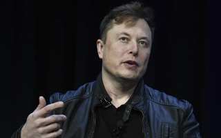 Tỉ phú Elon Musk đáp trả Tổng thống Donald Trump cực căng, NASA vạ lây