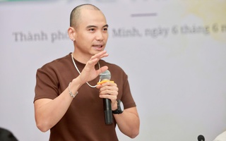 Chồng hoa hậu H'Hen Niê đi tìm bức ảnh đẹp về TP HCM