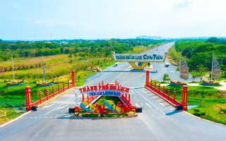 Sập giàn giáo trong Khu Du lịch Sơn Tiên, 2 người tử vong