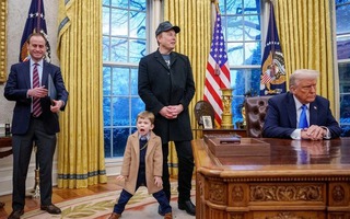 Tổng thống Donald Trump cảnh báo "gắt" tỉ phú Elon Musk