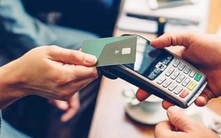 Mua hàng hóa dưới 20 triệu đồng phải có chứng từ không dùng tiền mặt
