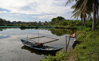 Làng "cô đơn" bên cửa biển Cửa Lở