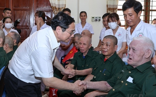 Thủ tướng chỉ đạo tiếp tục chăm lo tốt đời sống người có công với cách mạng