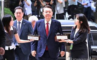 Hàn Quốc phát lệnh bắt cựu Tổng thống Yoon Suk-yeol