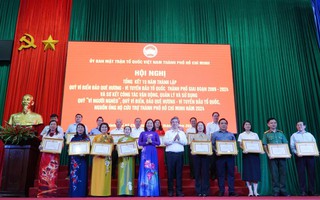 Hơn 552 tỉ đồng hướng về biên giới, biển đảo