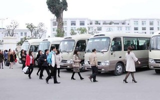Hơn 1.300 cán bộ đi làm xa, Quảng Trị tính phương án xe khách đưa đón hằng ngày