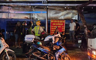 Cảnh sát khống chế nhóm người ở TP HCM cản trở CSGT làm nhiệm vụ