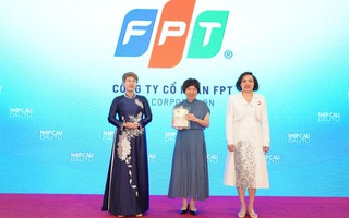 Tiên phong thực hành ESG, FPT được vinh danh TOP50 Doanh nghiệp phát triển bền vững