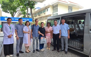 Hơn 3 giờ giải cứu thiếu nữ 15 tuổi trên tầng thượng bệnh viện