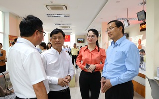 TP HCM: Lãnh đạo xã "trực chiến" một cửa, người dân Nhà Bè hài lòng, thủ tục thông suốt