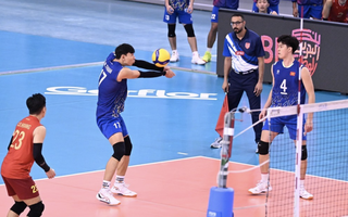 Tuyển bóng chuyền nam Việt Nam lại thua Indonesia ở SEA V.League 2025