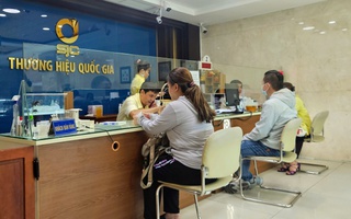 Giá vàng thế giới biến động mạnh, giá vàng miếng SJC, vàng nhẫn vẫn "bất động"
