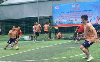 Giao lưu bóng đá - pickleball chào mừng 80 năm Ngày truyền thống Công an nhân dân