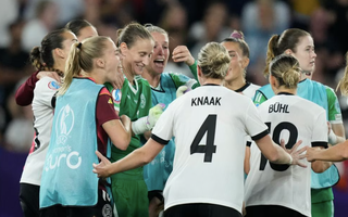 Euro 2025: 10 tuyển thủ Đức ngược dòng nghẹt thở, hạ Pháp vào bán kết