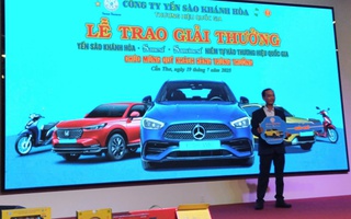 Người đàn ông ở Cà Mau nhận thưởng lớn từ Yến sào Khánh Hòa