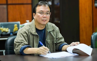 Nhà thơ Nguyễn Tiến Thanh: Thơ không cần cứu ai, nhưng cứu người viết
