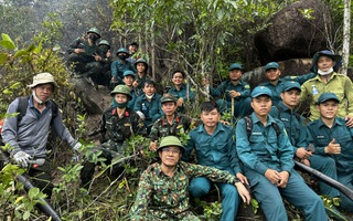 Từ 4 giờ sáng, lãnh đạo Đà Nẵng vào rừng chỉ đạo chữa cháy