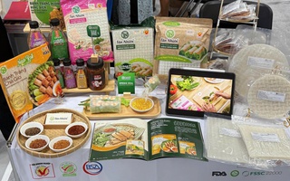 Độc đáo bánh tráng không nhúng nước của Tân Nhiên