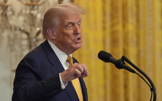 Tổng thống Donald Trump công bố mức thuế mới với Nhật Bản