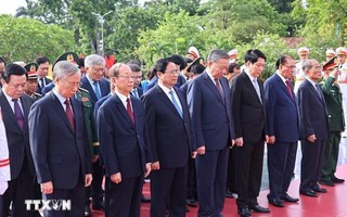Lãnh đạo Đảng, Nhà nước dâng hương tưởng niệm các Anh hùng liệt sĩ, viếng Chủ tịch Hồ Chí Minh