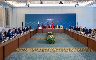 Nga - Ukraine nói gì trong cuộc đàm phán ngắn kỷ lục?
