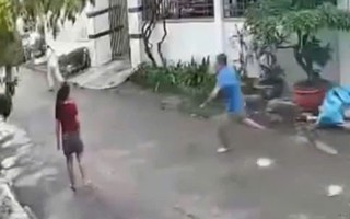 Mâu thuẫn gia đình, bố đẻ chém con gái trọng thương