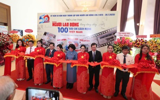 Khai mạc triển lãm ảnh kỷ niệm 50 năm Báo Người Lao Động
