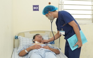 Bị kiến cắn, người đàn ông sốc phản vệ nặng