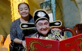 Nghệ sĩ Hoa Lan: “Làm vợ kép độc Hùng Minh, tôi thật sự hạnh phúc”