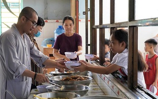 "Ngôi trường đặc biệt" ở chùa Long Thạnh