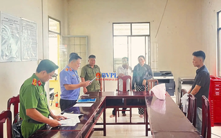 5 cựu cán bộ, chiến sĩ trại tạm giam bị bắt