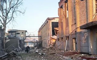 Nga tấn công dồn dập, gây áp lực lớn lên Ukraine
