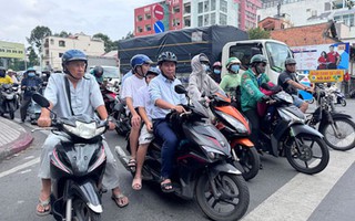 VAMM: Cần 2-3 năm để đổi xe xăng sang xe điện