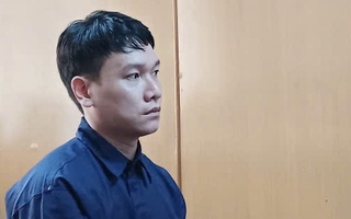 Giả vờ mua gà để bắt cóc, ép mẹ bạn giao tiền