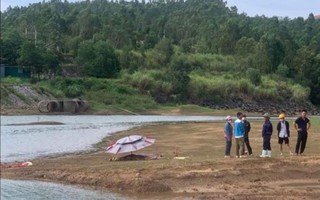 Nghe tiếng kêu cứu, người dân đến nơi tìm kiếm thì phát hiện thi thể 3 nữ sinh
