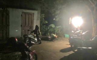 Can ngăn khi cha chửi mẹ, con trai gây án mạng