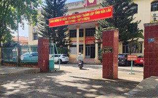 Bắt tạm giam 1 thẩm phán để điều tra về hành vi môi giới hối lộ