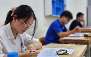 Kỳ thi với mục tiêu kép