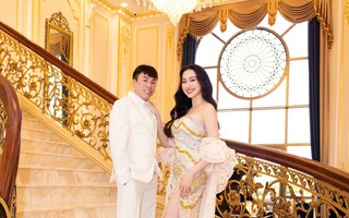 Đoàn Hồng Trang sánh đôi cùng NTK Tommy Nguyễn