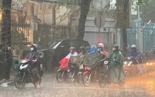 Thời tiết TP HCM hôm nay, 11-8: Mưa dông nhiều hơn