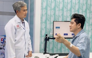 Diễn viên Huỳnh Anh Tuấn lộ diện sau đột quỵ, nhận nhiều lời chúc