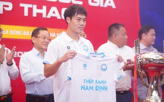 Nguyễn Văn Toàn dính chấn thương, nghỉ thi đấu dài hạn