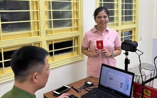 Ban Bí thư ban hành chỉ thị mới về đổi thẻ đảng viên