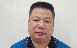 Khởi tố, bắt tạm giam tài xế đi vào làn khẩn cấp, rút chìa khóa xe khách